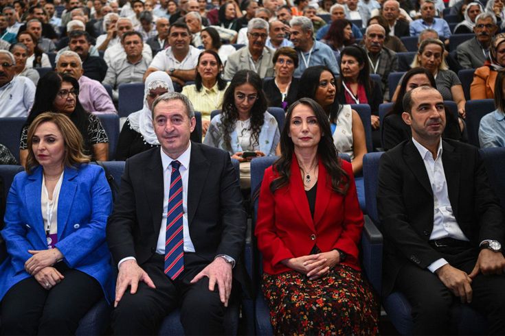 DEM Parti'nin adı bir kez daha değişiyor