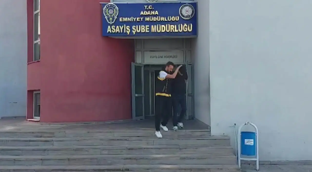 ADANA’da Ömer S. (22), yol kenarında park halindeki motosikleti çaldı