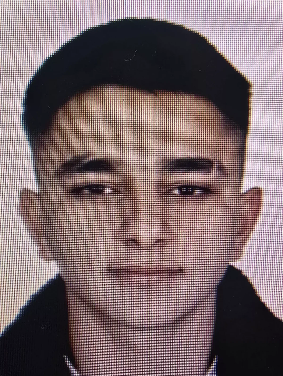 Enes üzerime gelince kendimi korumak için bıçağı çıkardım