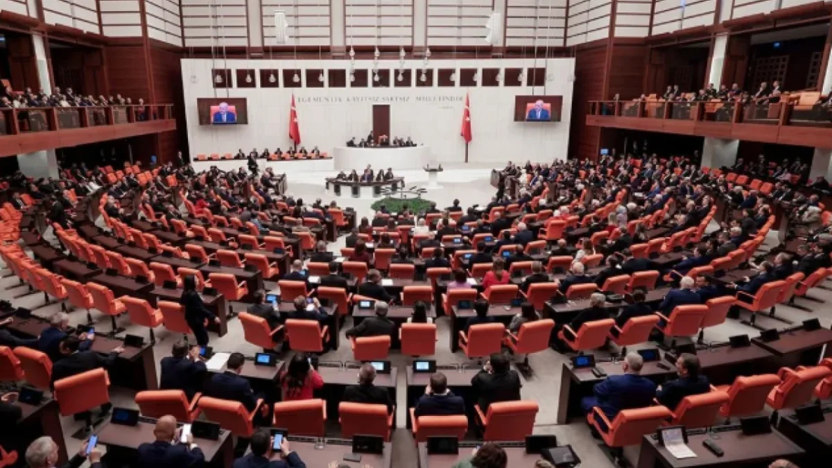 Türkiye’nin ekonomi ve çalışma hayatında köklü değişiklikler öngören yeni torba kanun