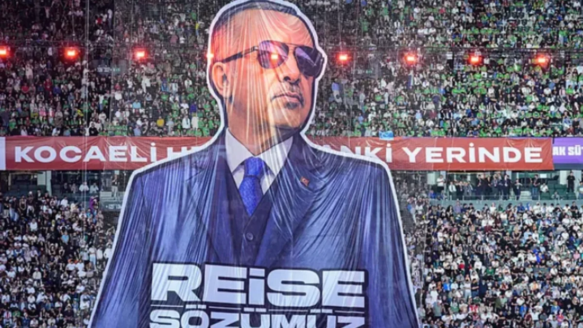 Kocaeli&rsquo;de gen&ccedil;ler coştu: ERDOĞAN&rsquo;a dev koreografi