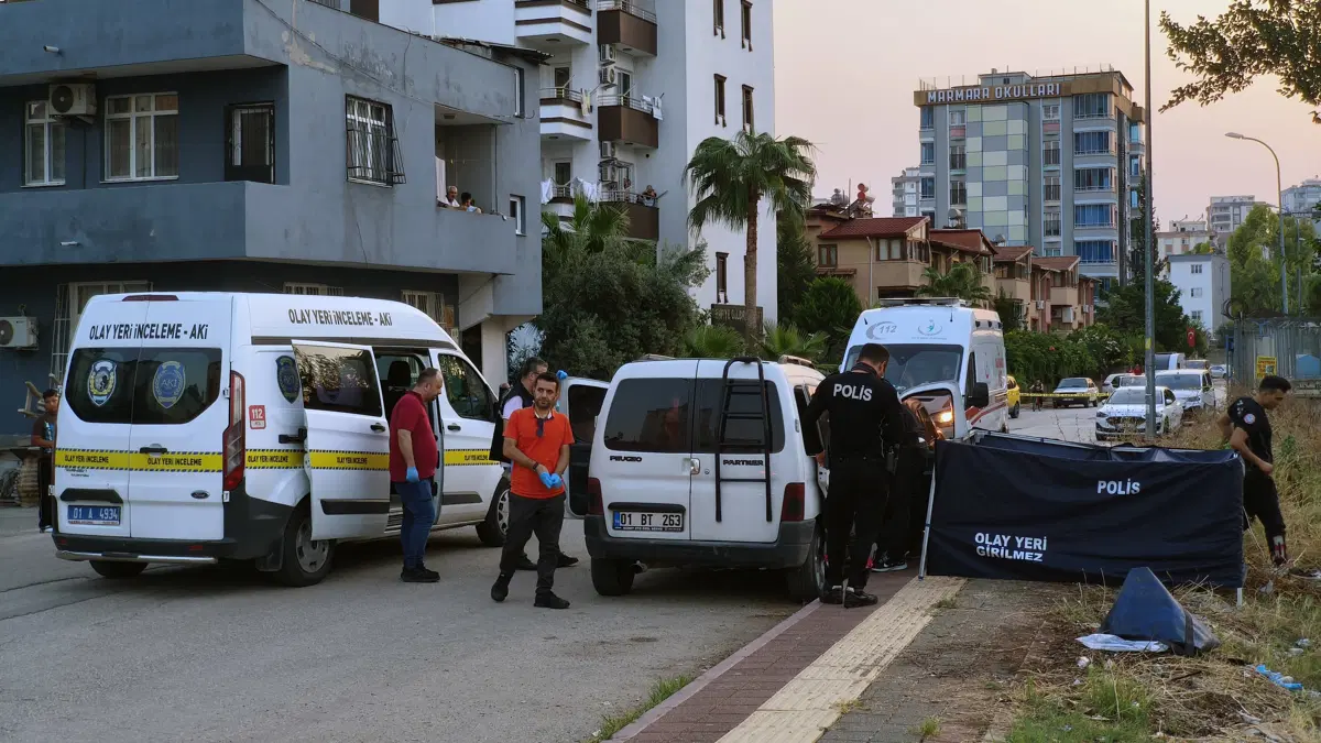 Adana’da alacak verecek kavgası kanlı bitti